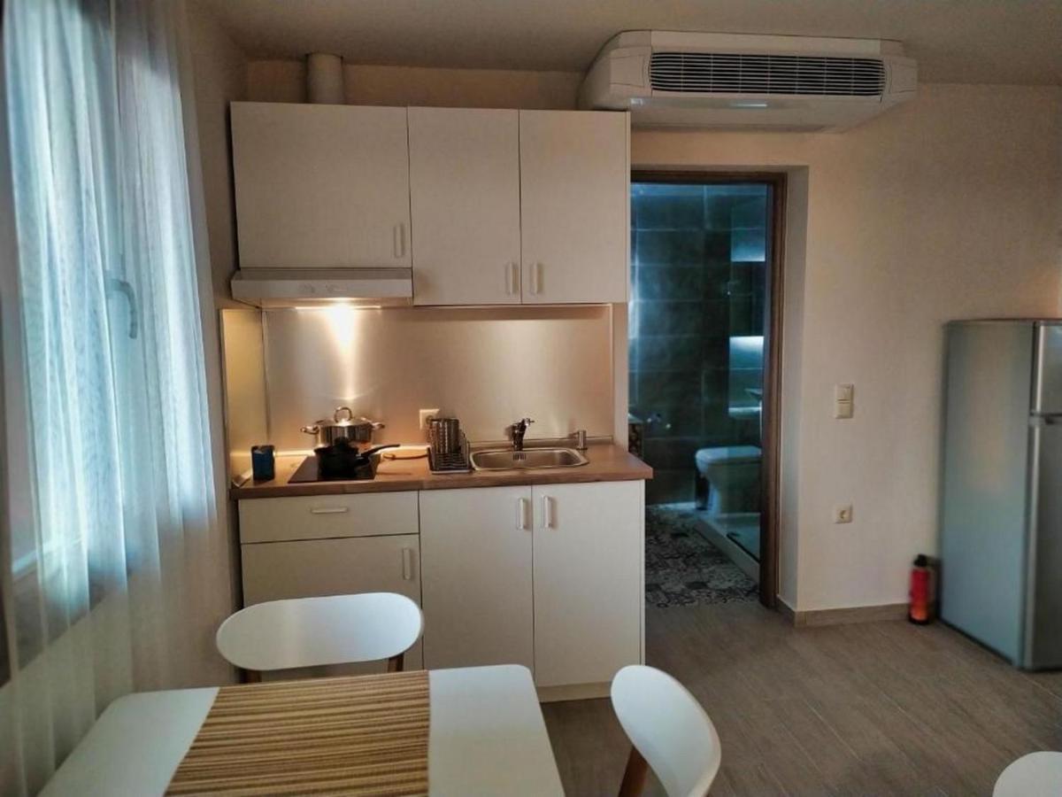 Guesthouse Kastelia 칼람파카 외부 사진